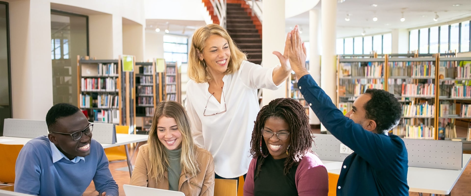 Votre guide complet pour postuler à plusieurs bourses tout en étudiant à l'étranger